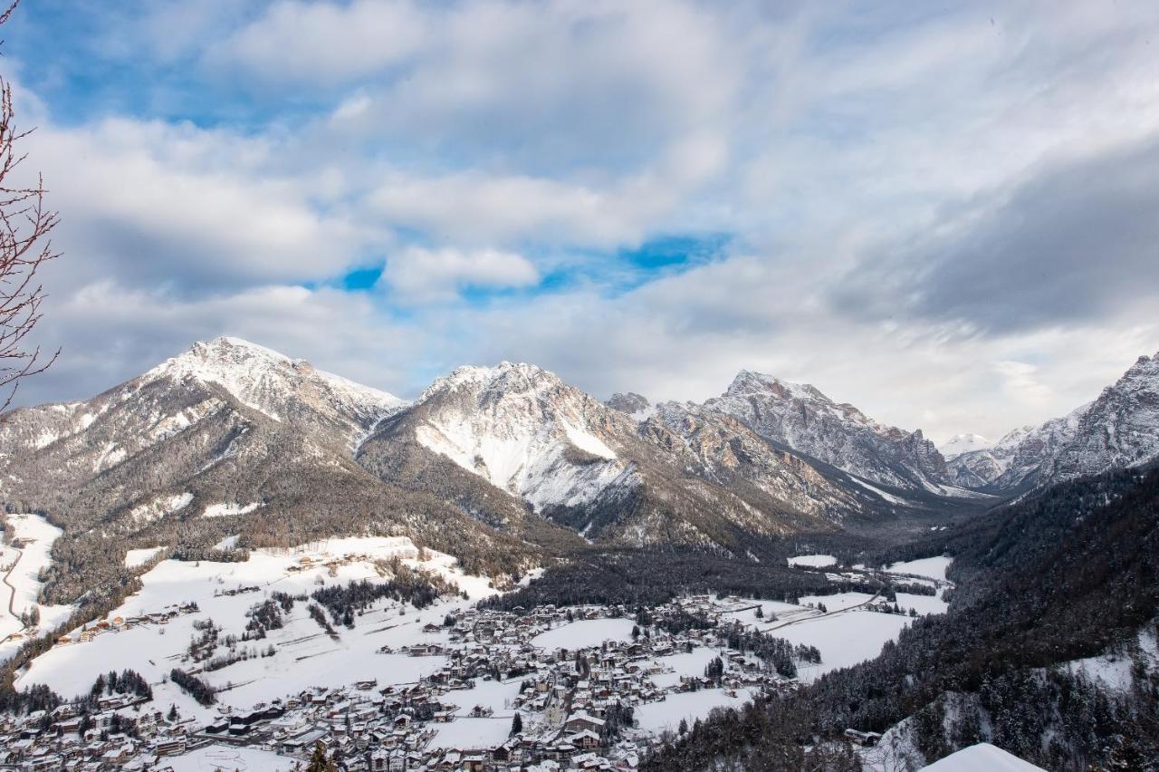 Les Ciases Chalets Dolomites Apt 3 San Vigilio Di Marebbe Exterior photo